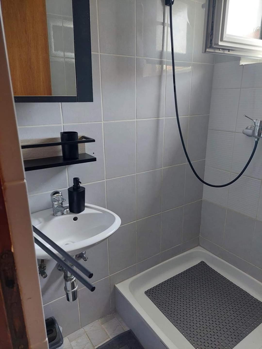 Apartmani Suhi Brod Medulin Eksteriør billede