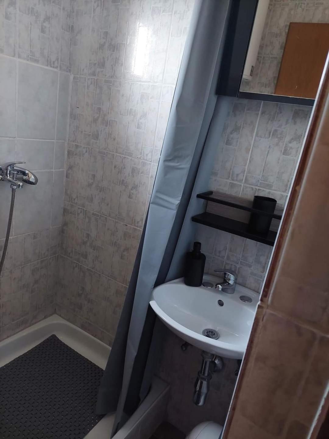 Apartmani Suhi Brod Medulin Eksteriør billede