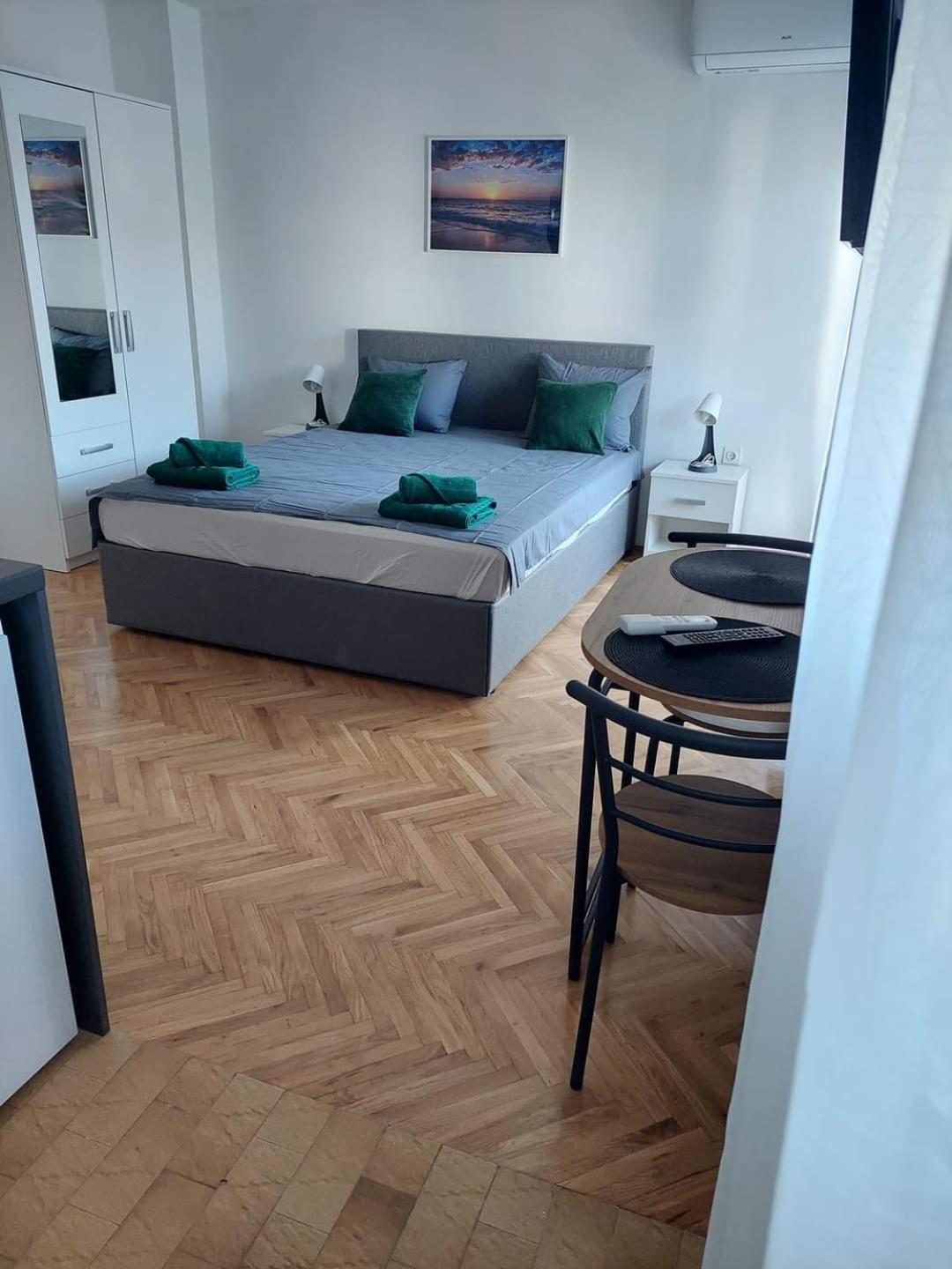 Apartmani Suhi Brod Medulin Eksteriør billede