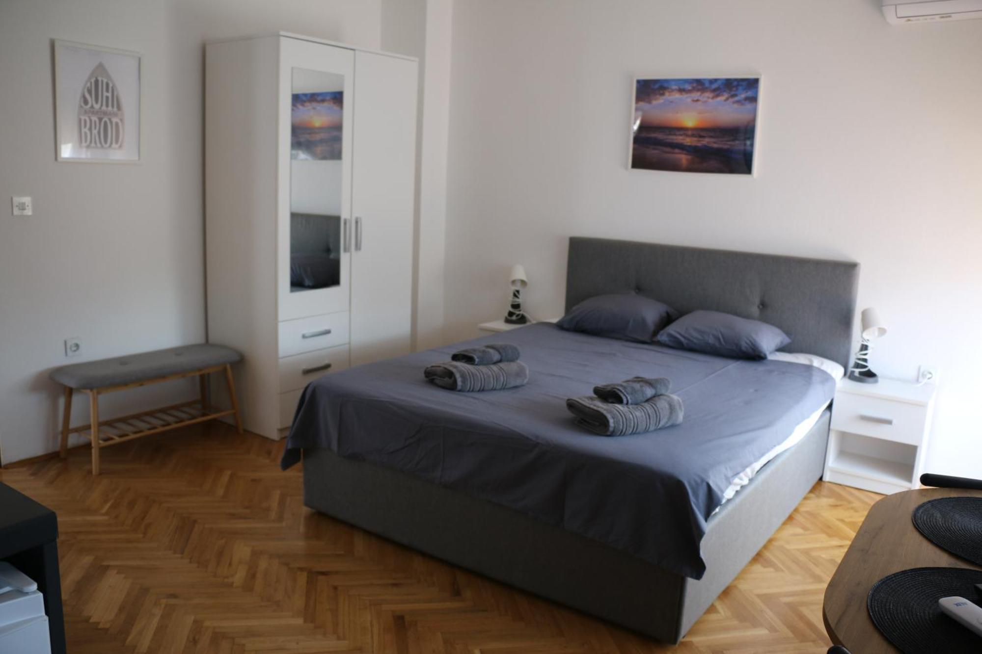 Apartmani Suhi Brod Medulin Eksteriør billede