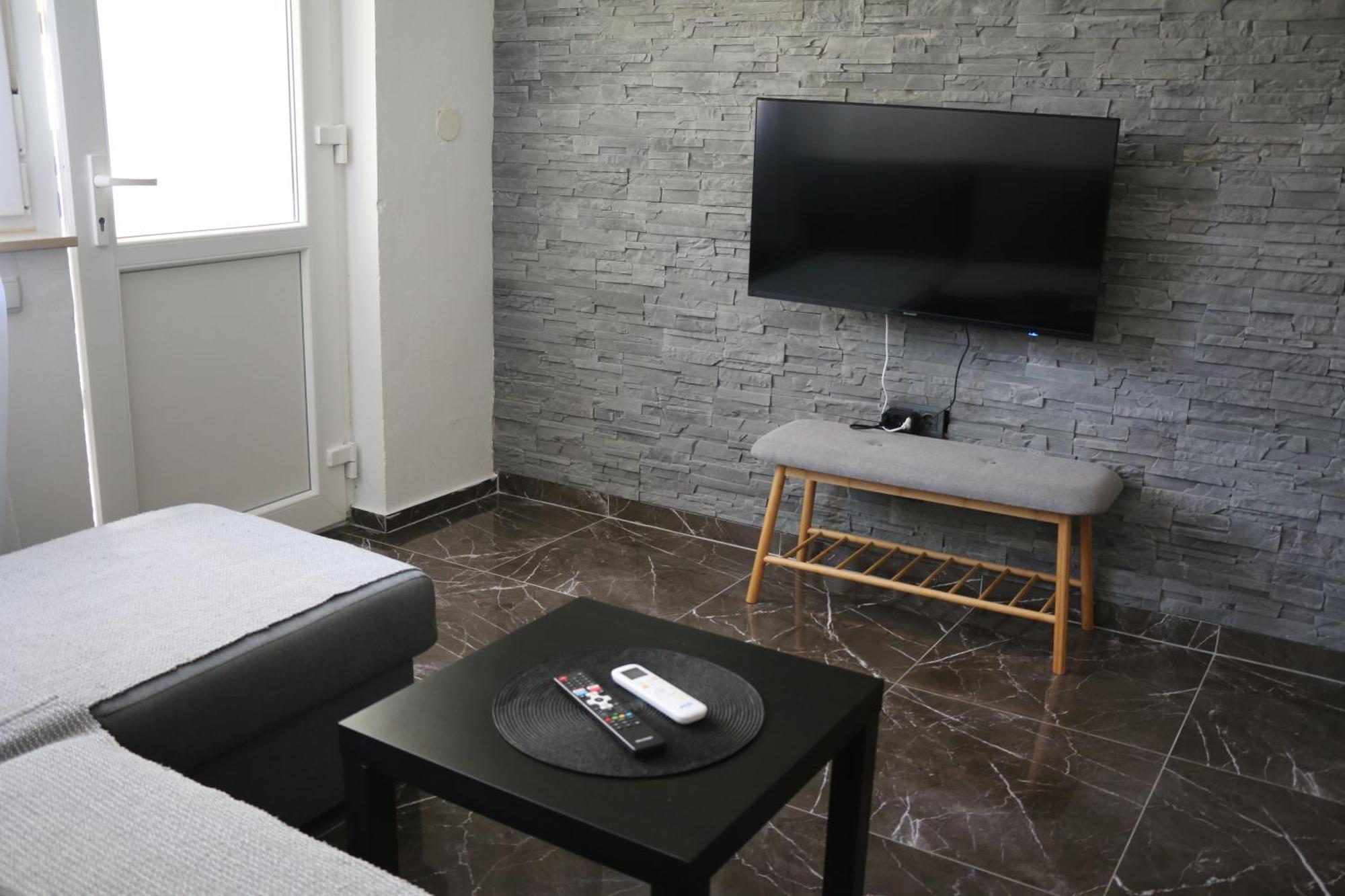 Apartmani Suhi Brod Medulin Eksteriør billede